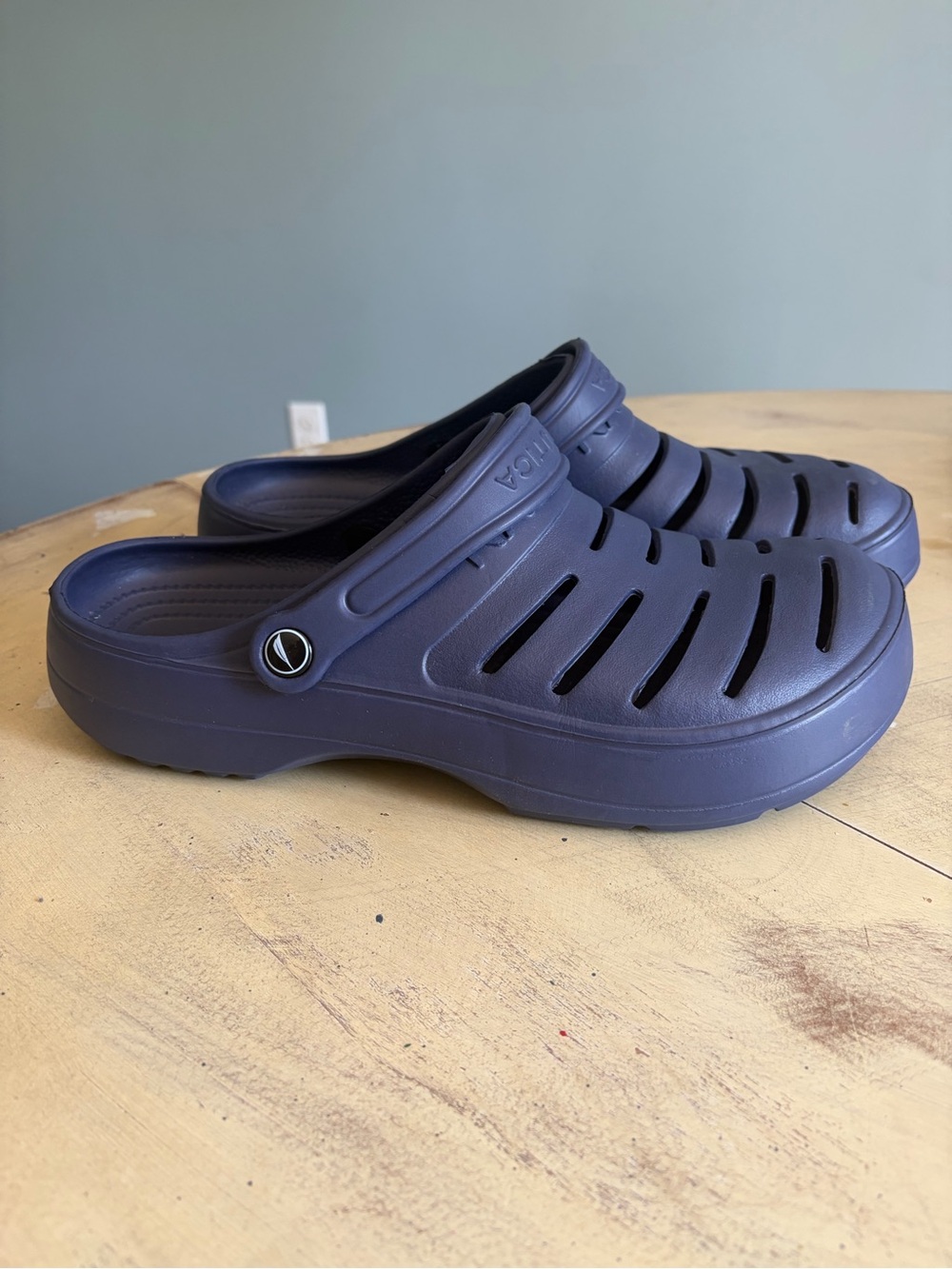 Nautica River Edge Navy Blue Clog Sandals Slip-On Men's Size 11, Never Worn